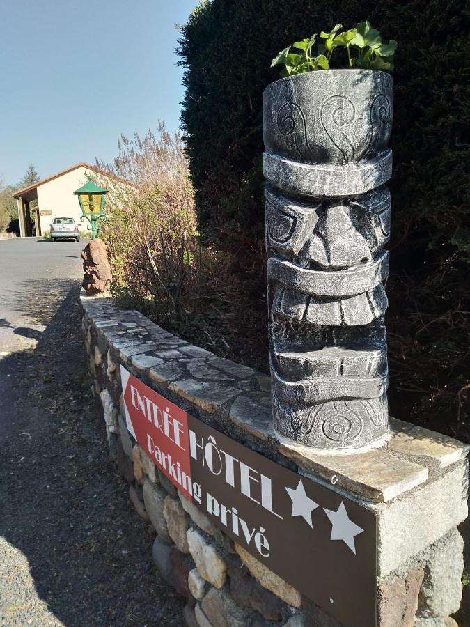Hotel De L'Ile D'Amour Langeac Buitenkant foto